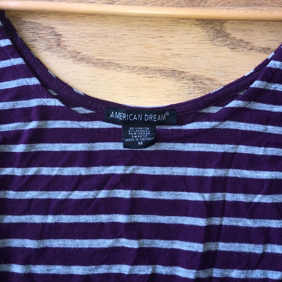 🌸3 for 10$ on all 5$ item 🌸 T-shirt - Picture 3 of 3